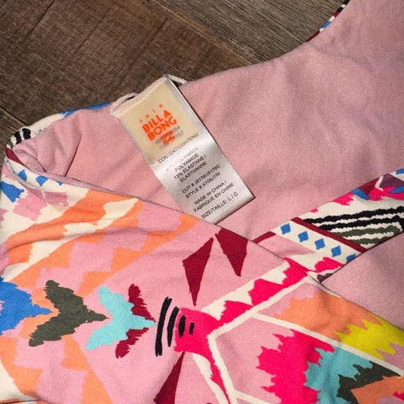 Billabong Pink Tribal Print High Neck Cut Out Detail Bikini Set Size Small Large - Picture 5 of 5